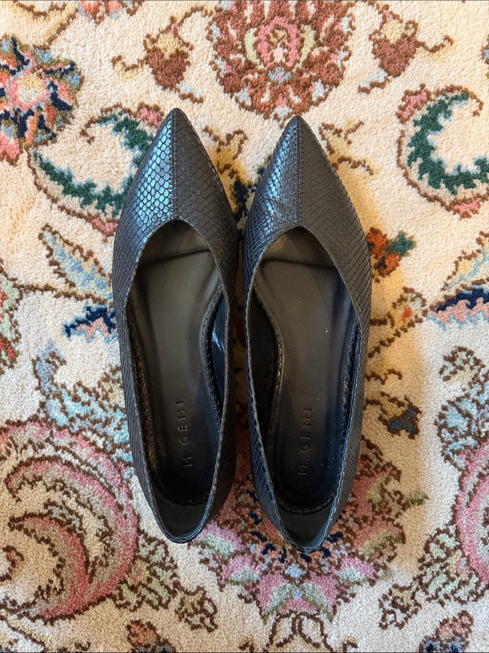 M. Gemi Black Pointed-Toe Snakeskin-Textured Flats